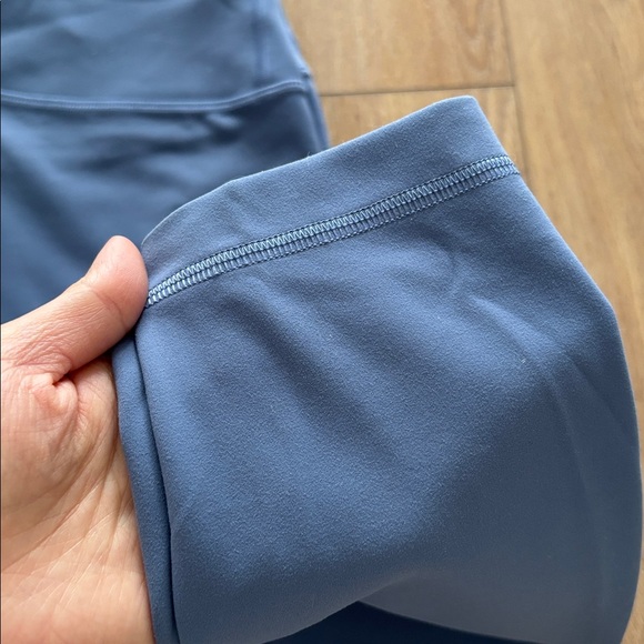 🩵Size 8 Lululemon Athletica Blue Leggings - Picture 5 of 12